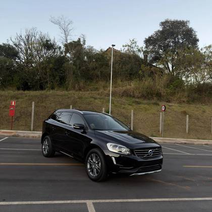 VOLVO XC60 2.0 T5 DYNAMIC FWD TURBO GASOLINA 4P AUTOMÁTICO VOLVO XC60 2.0 T5 DYNAMIC FWD TURBO GASOLINA 4P AUTOMÁTICO